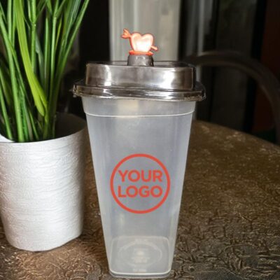 Custom Logo Print in Single Color on 500ML White Square Reusable Plastic Glass with Shipper Lids